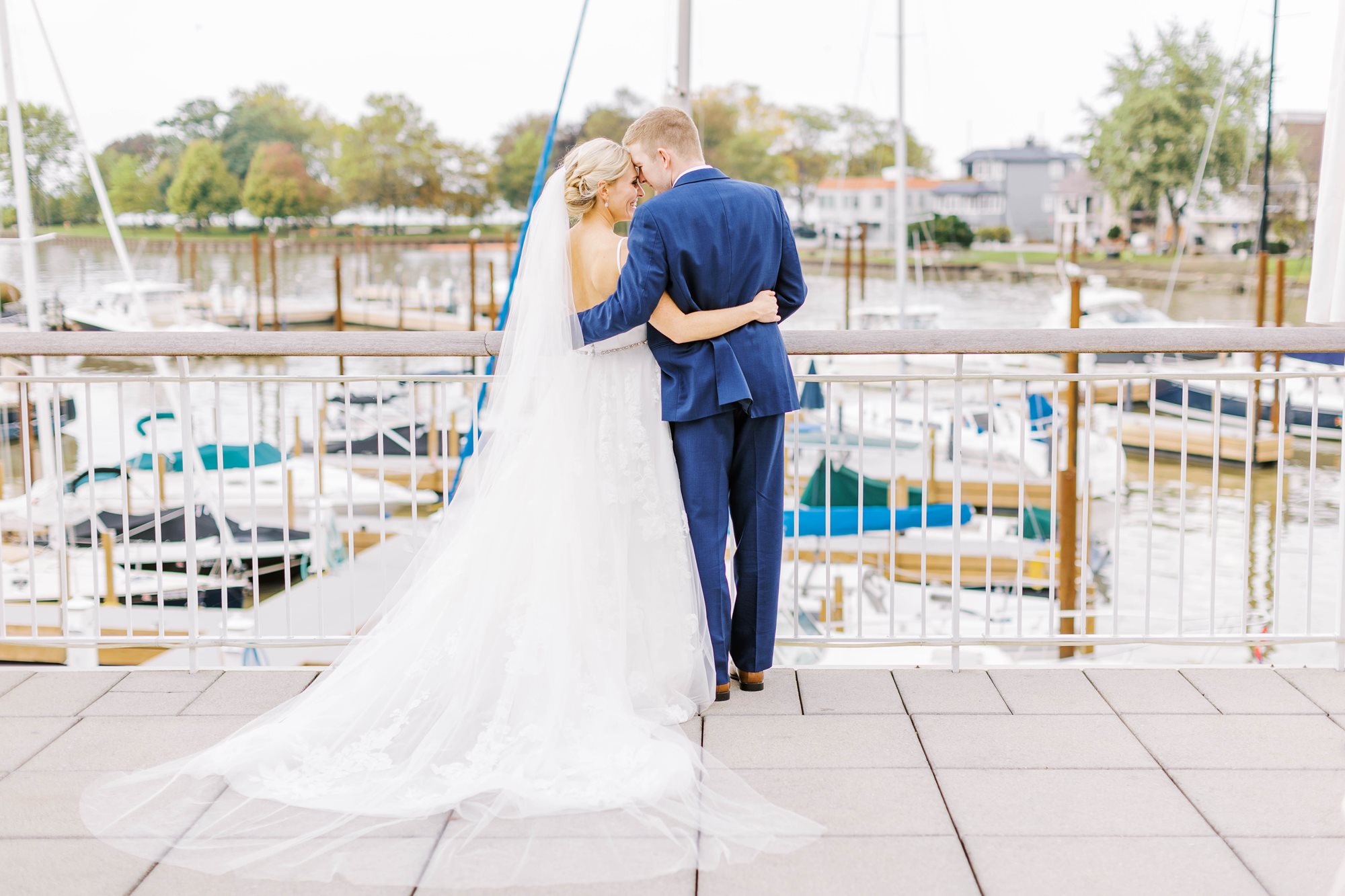 Couple_on_Balcony